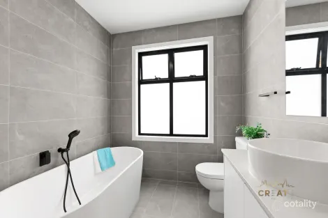 Property photo of 2/19 Lodden Street Sunshine North VIC 3020