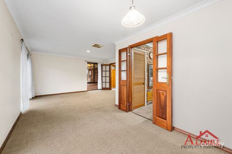 Property photo of 10 Witney Place Leeming WA 6149