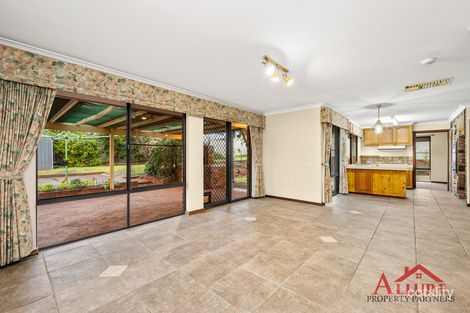Property photo of 10 Witney Place Leeming WA 6149
