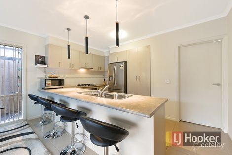 Property photo of 33 Aylmer Road Lynbrook VIC 3975