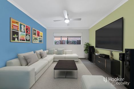 Property photo of 43 Stoneyfell Road Point Cook VIC 3030