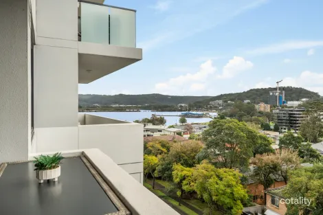 Property photo of 407/148A Albany Street Point Frederick NSW 2250