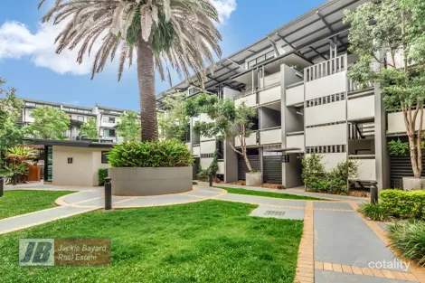 Property photo of 39/139 Commercial Road Teneriffe QLD 4005