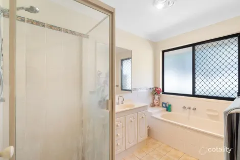 Property photo of 19 Caledonian Road Walloon QLD 4306