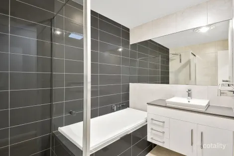 Property photo of 3/31 Devine Street Harristown QLD 4350