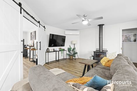 Property photo of 13 Jacqueline Place Pakenham VIC 3810