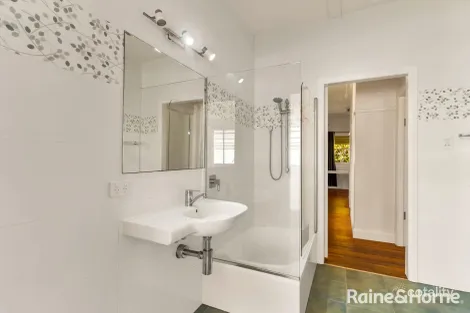 Property photo of 33 First Avenue East Lismore NSW 2480