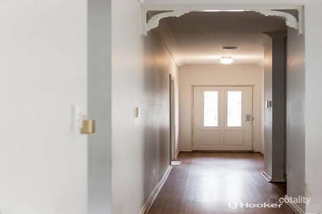 Property photo of 22 Cathedral Circuit Mawson Lakes SA 5095