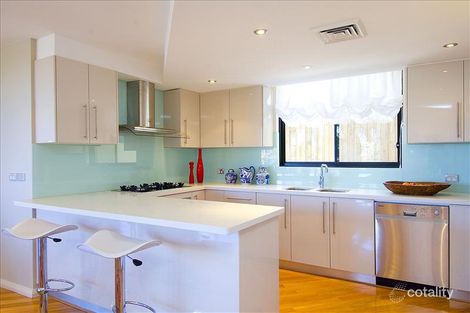 Property photo of 2/2 Rose Avenue Neutral Bay NSW 2089