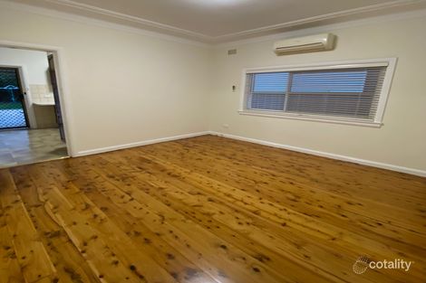 298 Gloucester Rd, Beverly Hills, NSW 2209