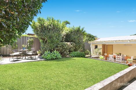 Property photo of 26 Lind Avenue Southport QLD 4215