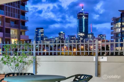 Property photo of 1004/188 Shafston Avenue Kangaroo Point QLD 4169