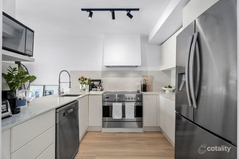 Property photo of 11/2 Stanhill Drive Surfers Paradise QLD 4217