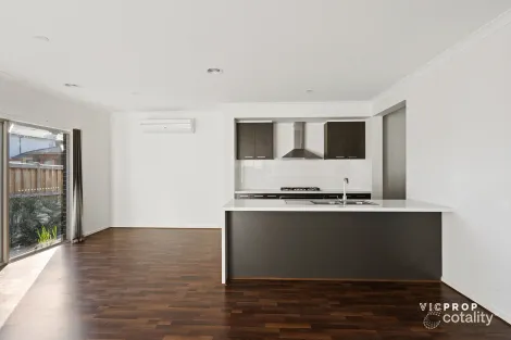 Property photo of 9 Bensonhurst Parade Point Cook VIC 3030