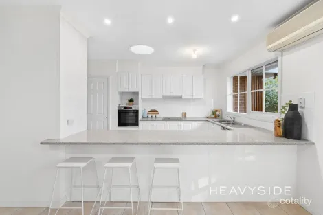 Property photo of 2/19 Sutton Parade Mont Albert North VIC 3129