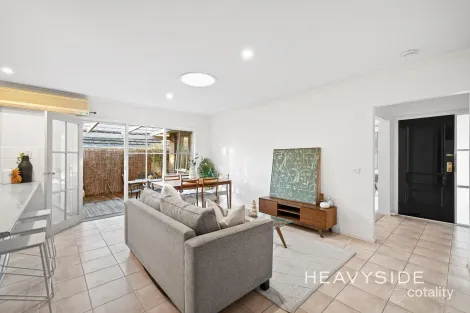 Property photo of 2/19 Sutton Parade Mont Albert North VIC 3129