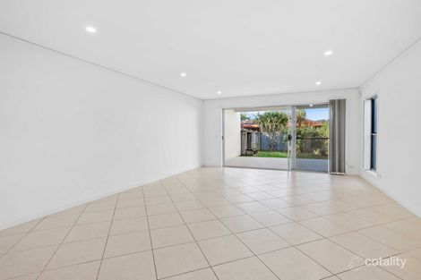 Property photo of 2/12 Ferny Fairway Burleigh Heads QLD 4220