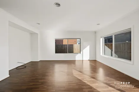 Property photo of 9 Bensonhurst Parade Point Cook VIC 3030