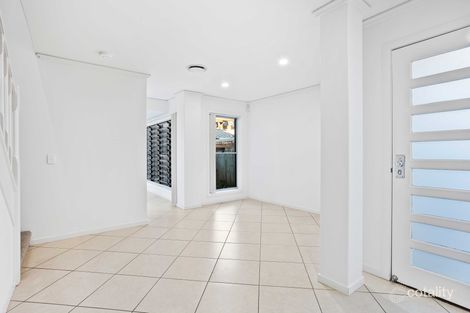 Property photo of 2/12 Ferny Fairway Burleigh Heads QLD 4220