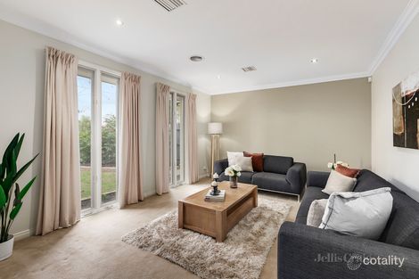 Property photo of 1/26 Winbourne Road Mount Waverley VIC 3149