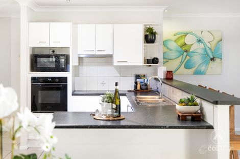 Property photo of 27 Pheasant Court Heritage Park QLD 4118