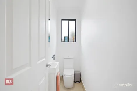 Property photo of 17 Tomanbil Terrace Ashmore QLD 4214