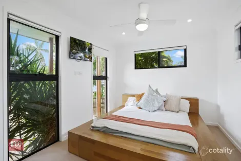 Property photo of 17 Tomanbil Terrace Ashmore QLD 4214