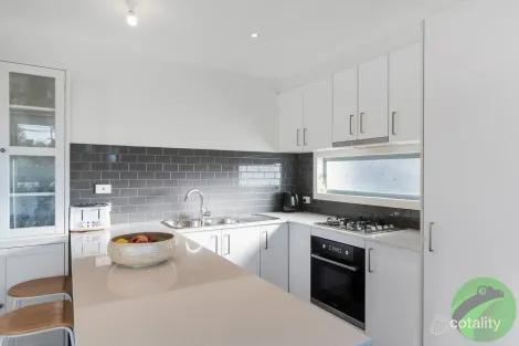 Property photo of 1/74 Hall Road Carrum Downs VIC 3201