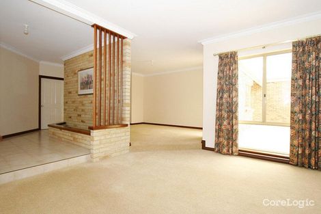 Property photo of 60 Bushland Retreat Carramar WA 6031