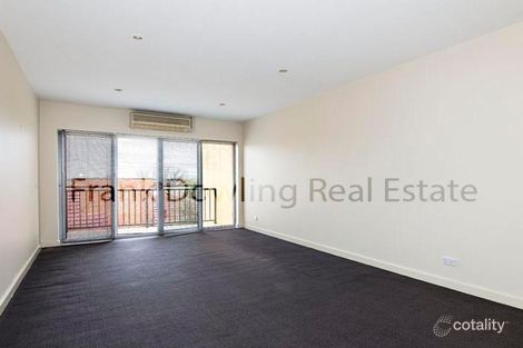 Property photo of 17/42-50 Napier Crescent Essendon VIC 3040