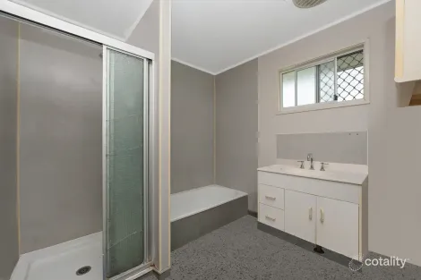 Property photo of 4 Cameron Court Kelso QLD 4815