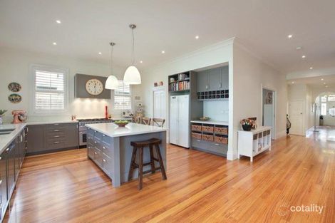 Property photo of 8 Viva Street Glen Iris VIC 3146