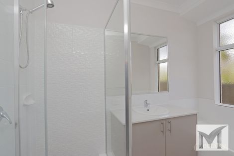Property photo of 16A Scribbly Gum Square Willetton WA 6155