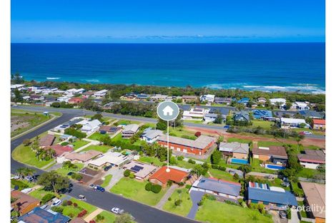 Property photo of 14 Fiona Crescent Lake Cathie NSW 2445