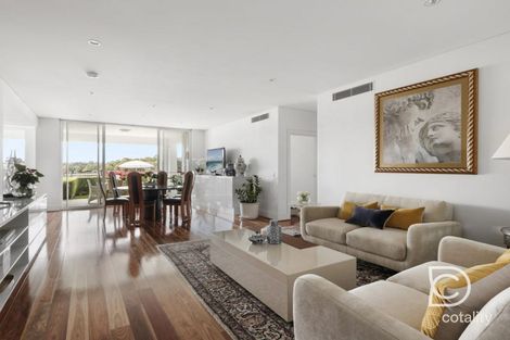 Property photo of 12/27-33 Peninsula Drive Breakfast Point NSW 2137