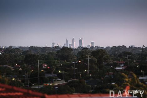 Property photo of 20 Toovey Court Padbury WA 6025