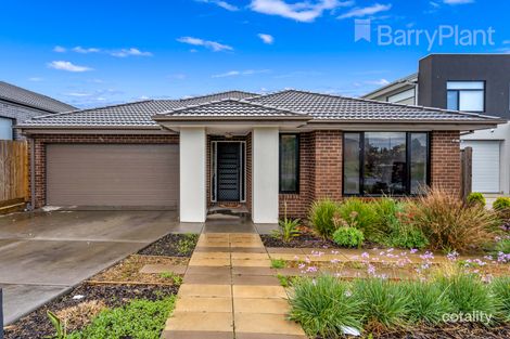 4 Clowes St, Mickleham, VIC 3064