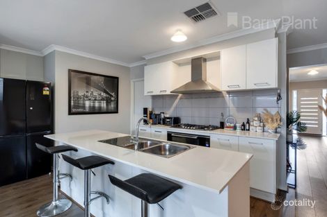 Property photo of 4 Clowes Street Mickleham VIC 3064