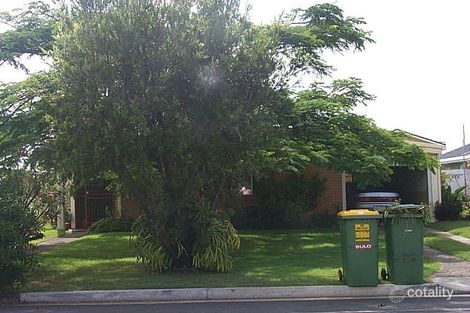 27 Stradbroke St, Biggera Waters, QLD 4216