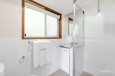 Property photo of 1 Daisy Court Middle Ridge QLD 4350