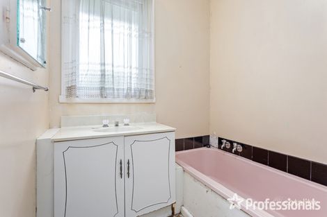 Property photo of 40 King Parade Knoxfield VIC 3180