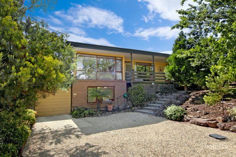 Property photo of 10 Werribee Crescent Farrer ACT 2607