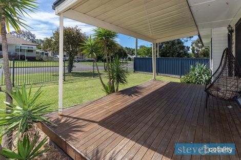 Property photo of 14 Gwen Parade Raymond Terrace NSW 2324
