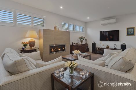 Property photo of 29 Venice Street Mornington VIC 3931