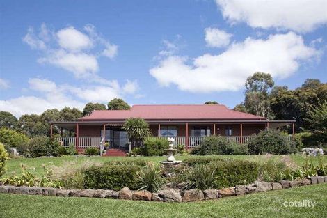 Property photo of 60 Weebar Road Drouin VIC 3818