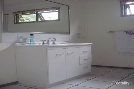 Property photo of 18 Hackett Terrace Richmond Hill QLD 4820