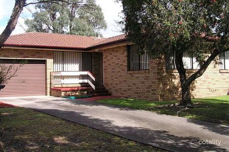 33 Ritchie Cres, Horsley, NSW 2530