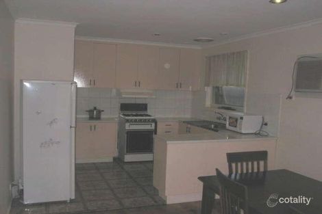 Property photo of 10 Gumtree Close St Albans VIC 3021