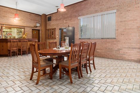 Property photo of 3 Wernicke Close Prairiewood NSW 2176