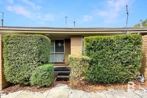 4/6 Bala St, Sebastopol, VIC 3356